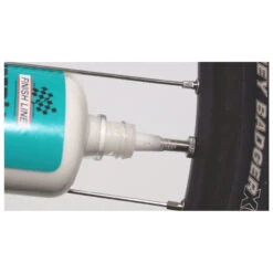 Finish Line - Tubeless Tyre Sealant -Bike helmets Store finish line tubeless tyre sealant detail 3