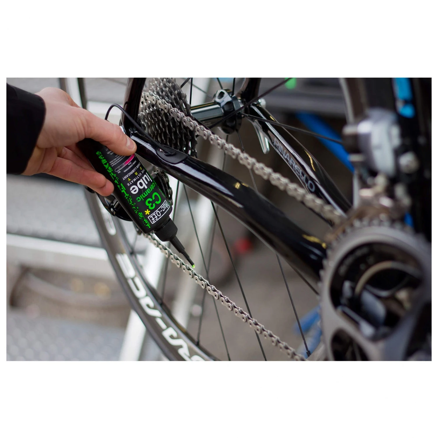 Muc-Off Muc Off - C3 Dry Ceramic Lube 4 Muc-Off Muc Off - C3 Dry Ceramic Lube - Image 2